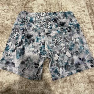 Lululemon Aligns EUC Sz 14
